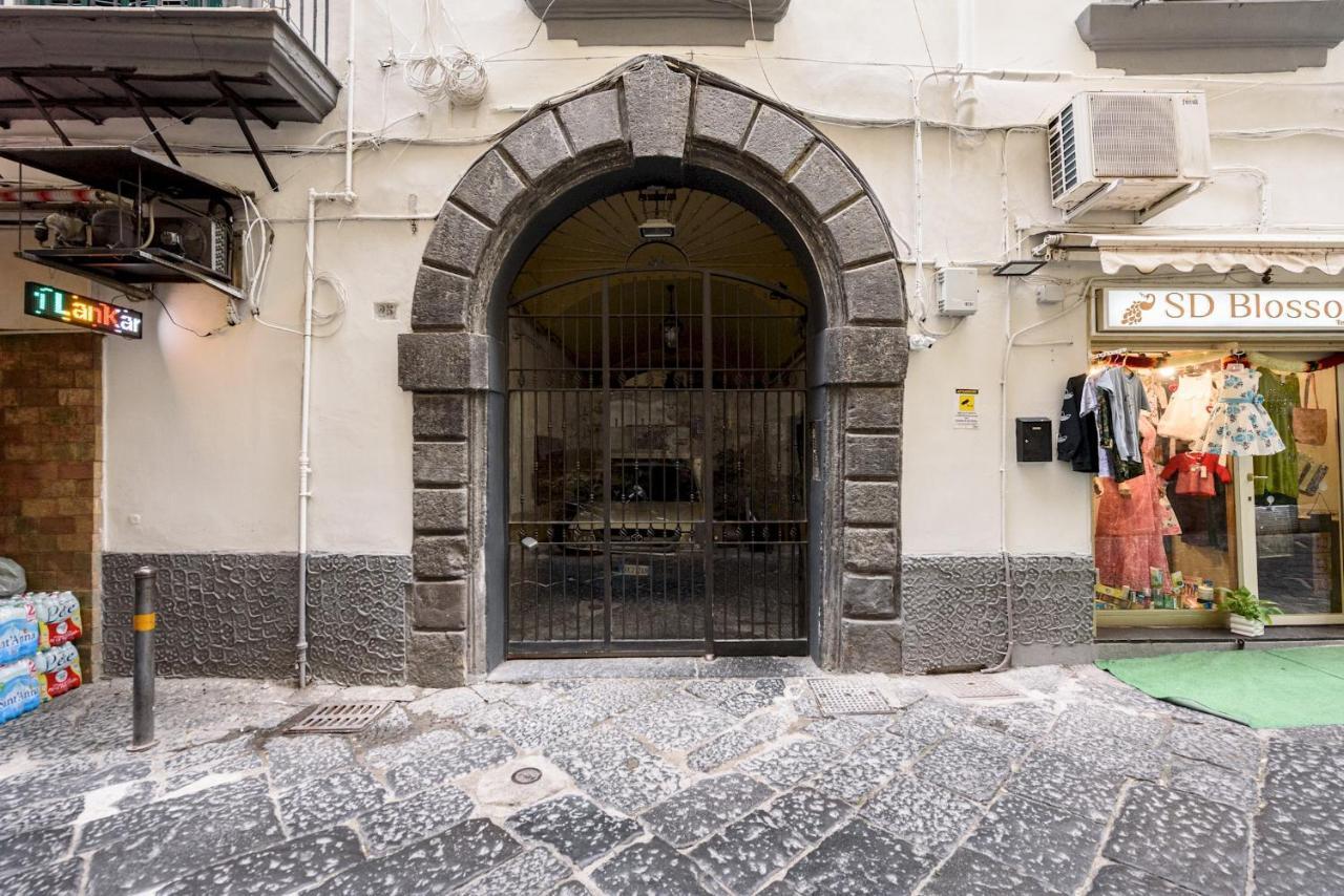 Via Avvocata 25 Lejlighed Napoli Eksteriør billede
